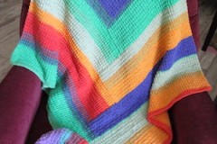 Multicolor-blanket-and-hat