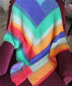Multicolor blanket and hat